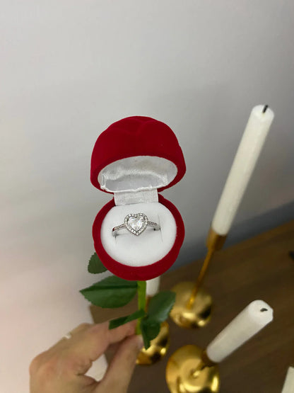 KADİFE GÜL İÇİNDEN ÇIKAN PANDORA YÜZÜK